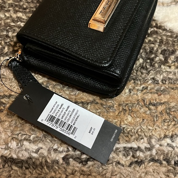 Tahari Mini Black Wallet - Picture 6 of 6